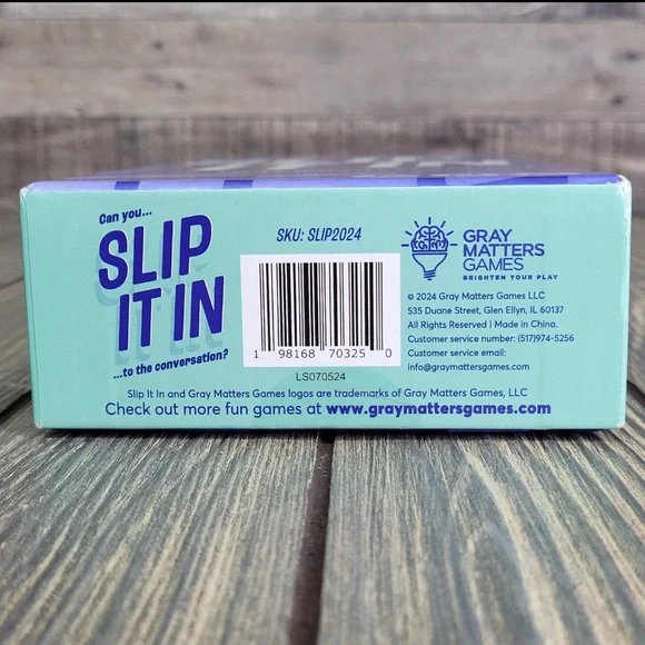 Slip It In Card Game - Purple - Picture 3 of 6
